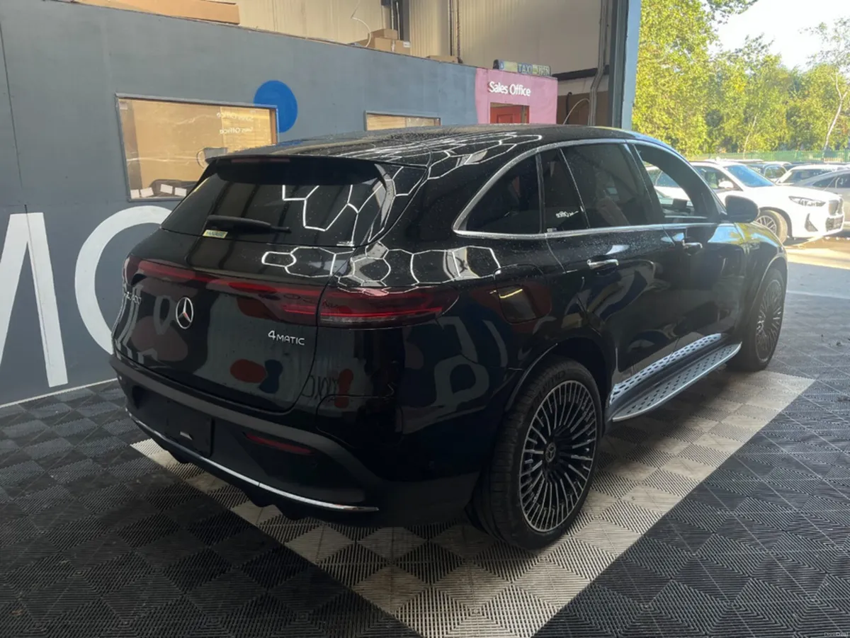 Mercedes-Benz EQC 2022 MERCEDES-BENZ EQC400 4MATIC - Image 3