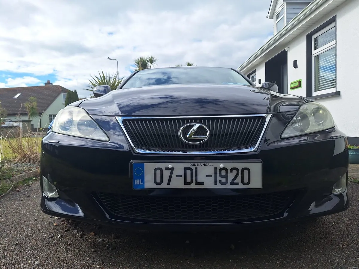 Lexus IS250 - Image 6