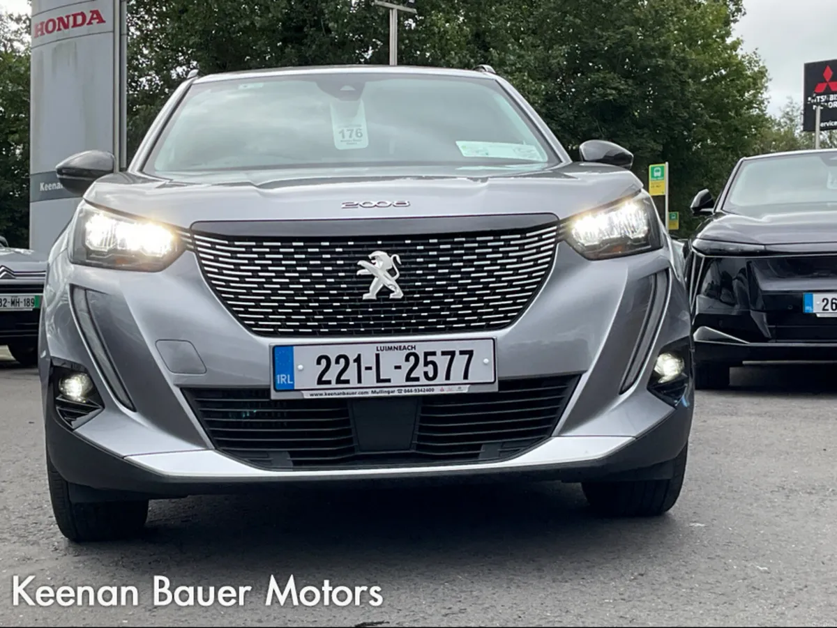 Peugeot 2008 ALLURE 1.2 100 4DR - Image 5
