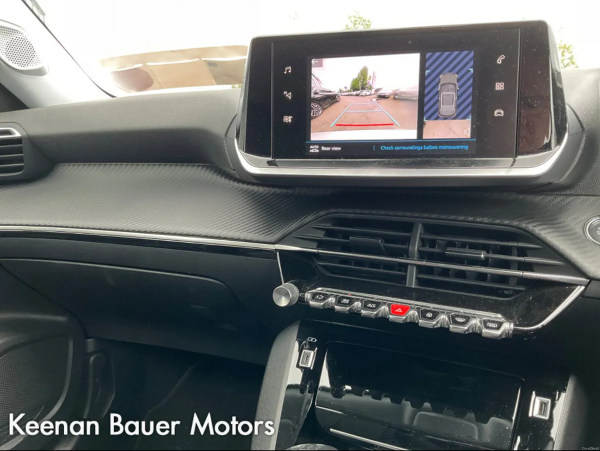Peugeot 2008 ALLURE 1.2 100 4DR - Image 3