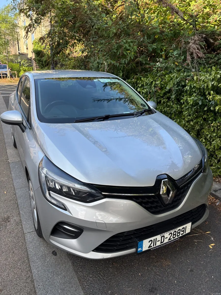 Renault Clio 2021 - Image 1