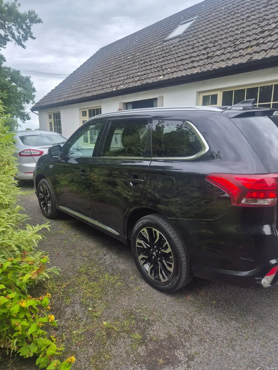 Mitsubishi Outlander 2015 - Image 5