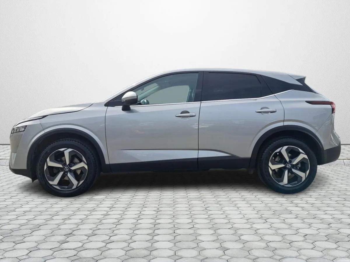 Nissan Qashqai 1.3 MILD HYBRID SV PREMIUM €3000 Sc - Image 5