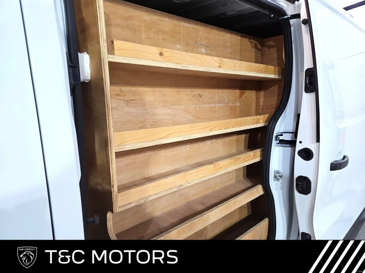 Nissan Primastar *Ply-Lined & Shelved* LWB SV Mode - Image 6