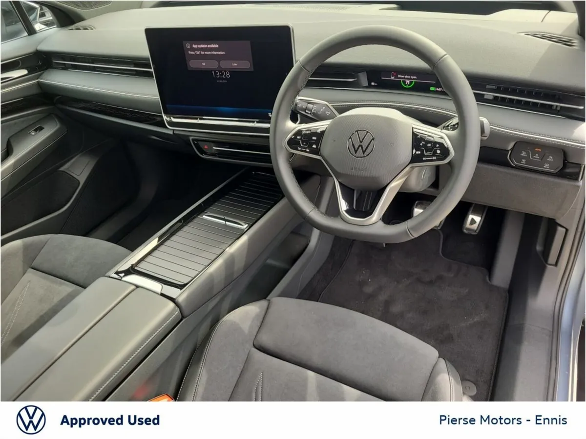 Volkswagen ID.7 PRO S PLUS 286bhp - Bigger Battery - Image 2