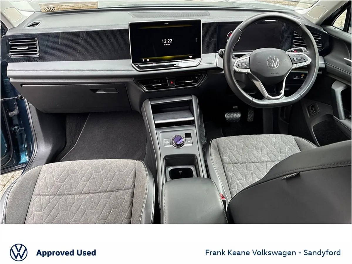 Volkswagen Tiguan *New Model Launch Edition* 2.0 T - Image 2