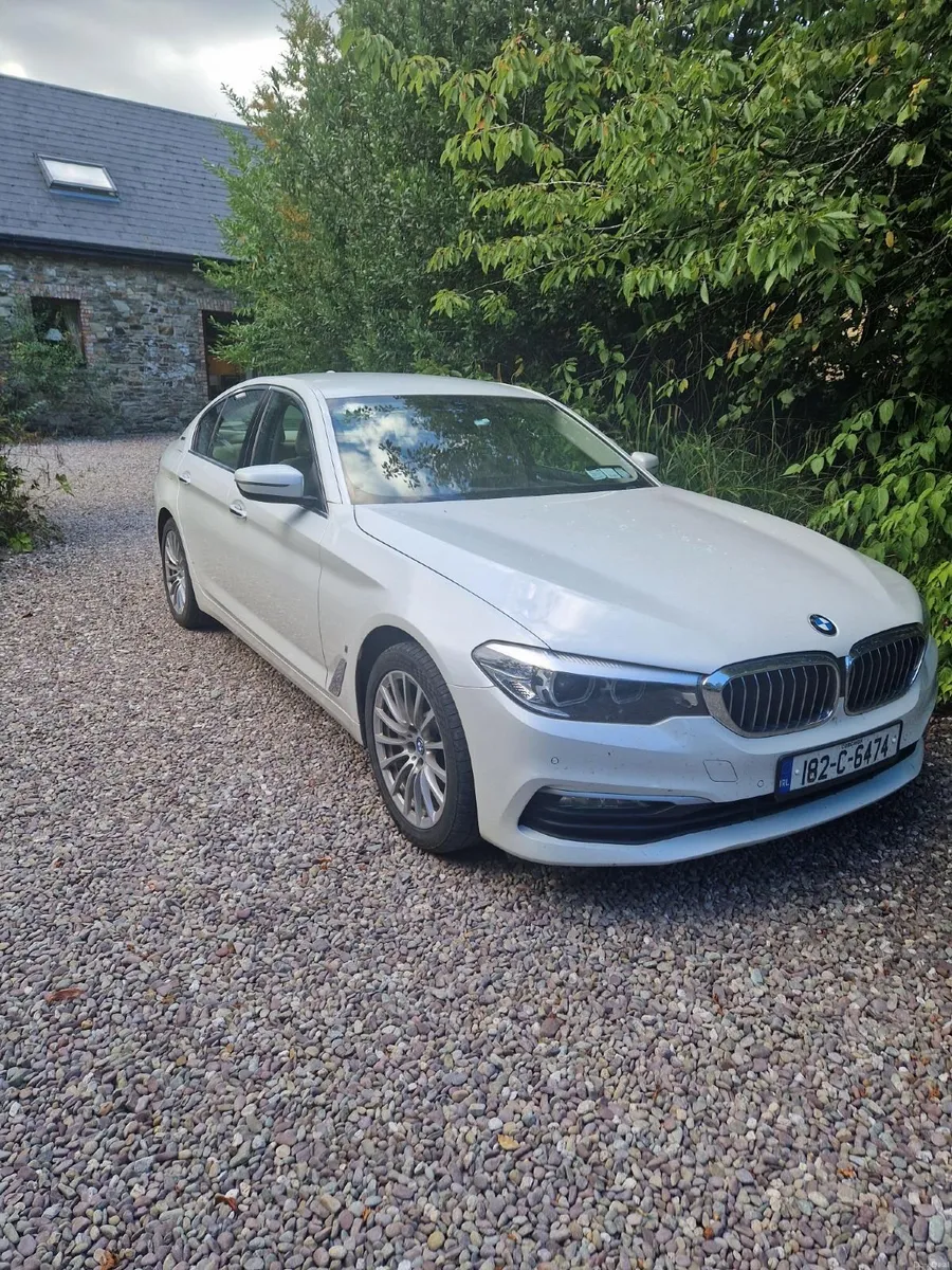 BMW 5-Series 2018 - Image 2