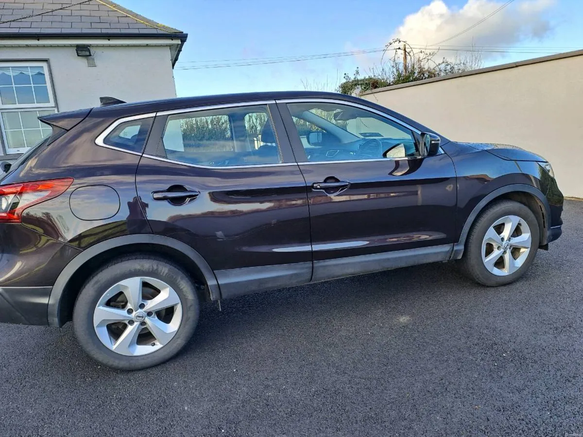 Nissan Qashqai - Image 1