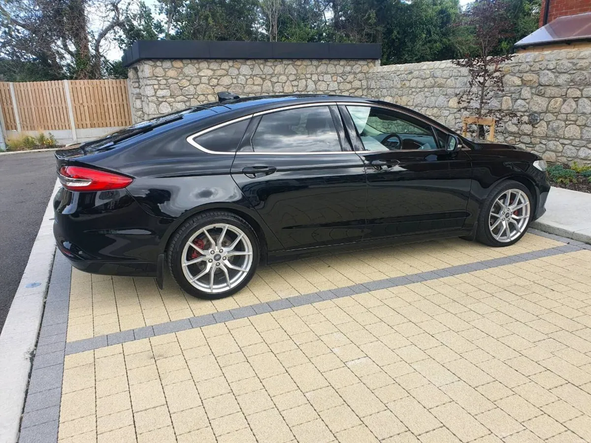2020 Ford Mondeo Hatchback NCT 01/28 - Image 3