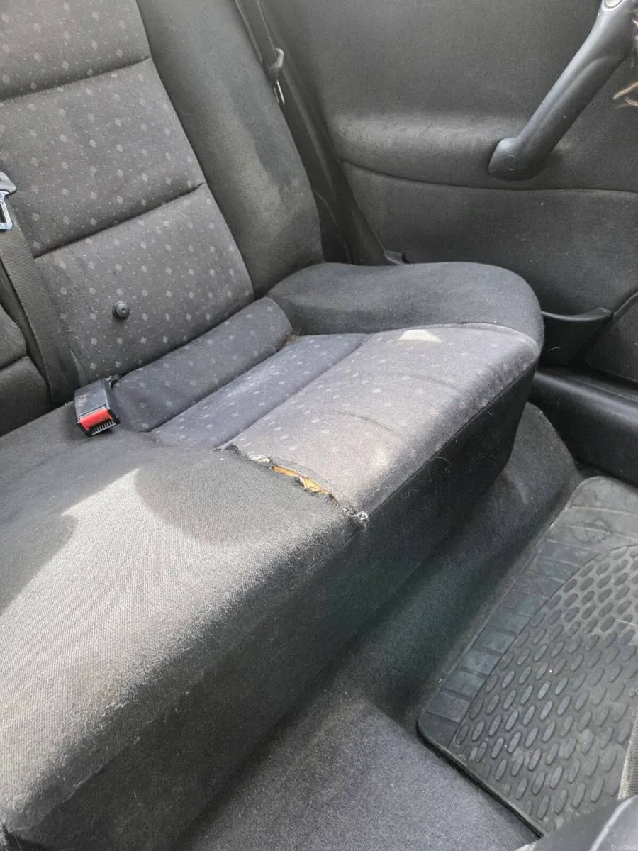 Classic Vauxhall Vectra 2001 1800cc - Image 3