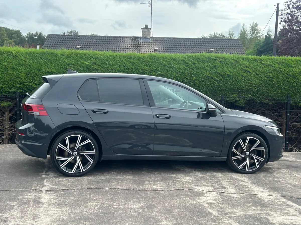21Volkswagen Golf 1.5 Tsi 1 Owner  €18950 inc Vrt - Image 4