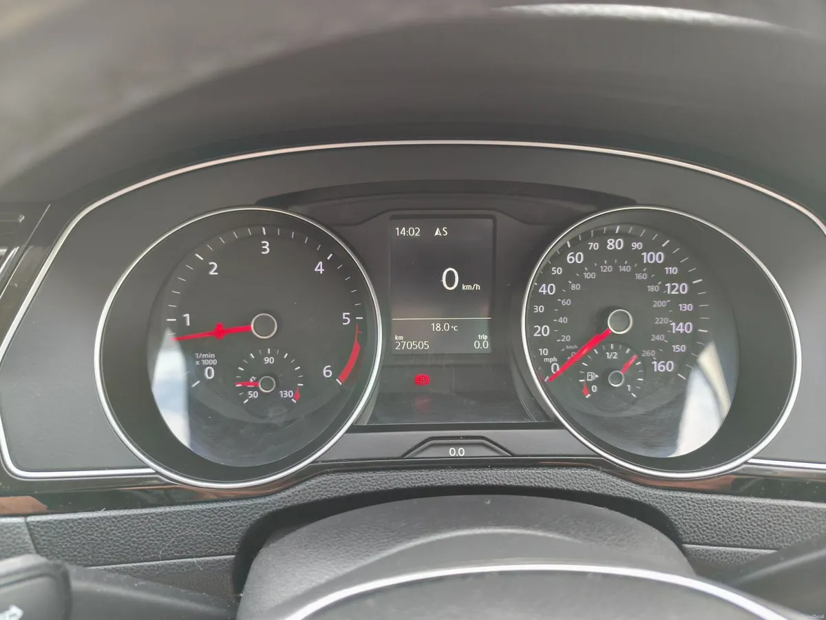 Volkswagen Passat 2016 - Image 4