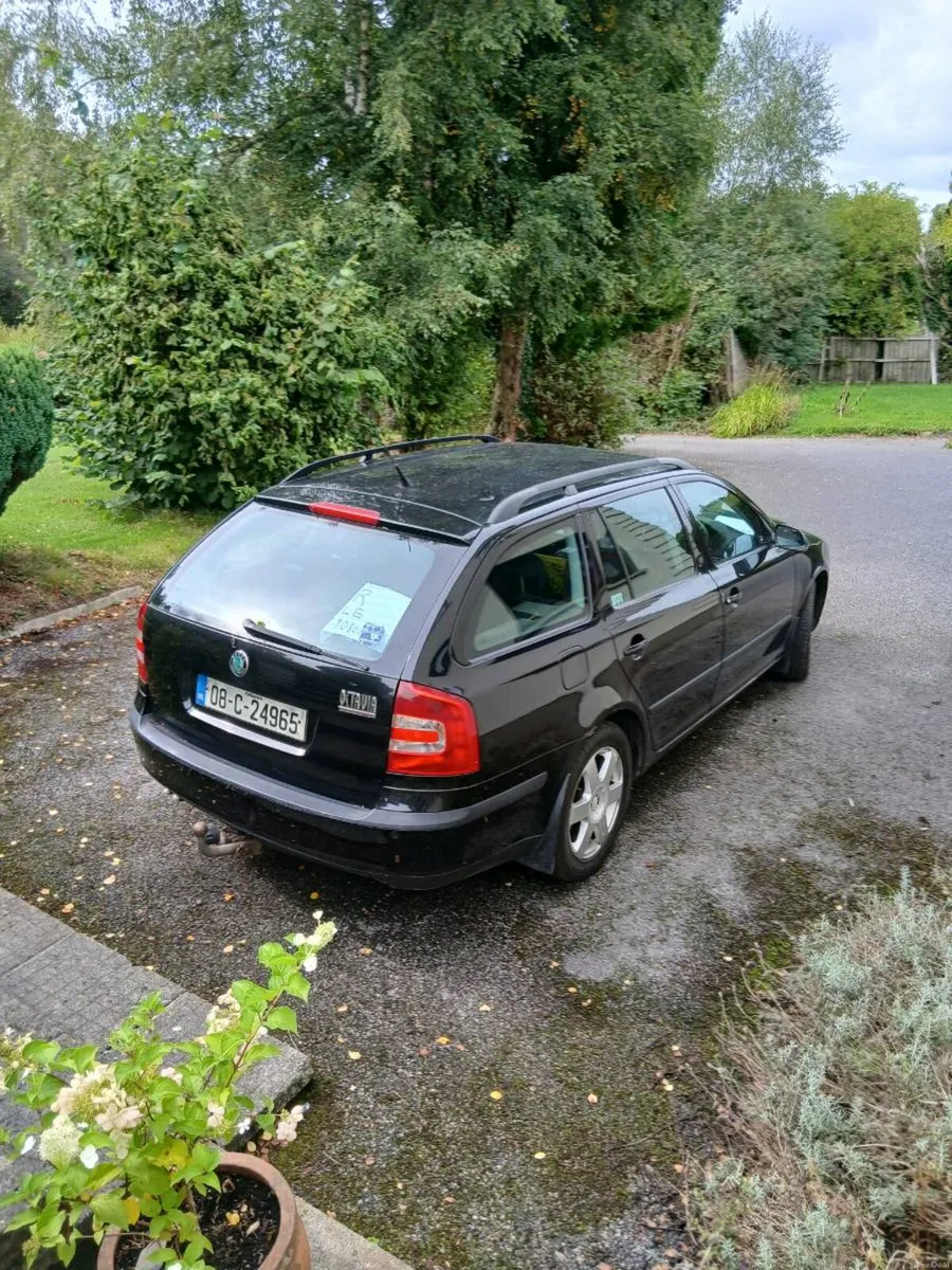 Skoda octava car - Image 1