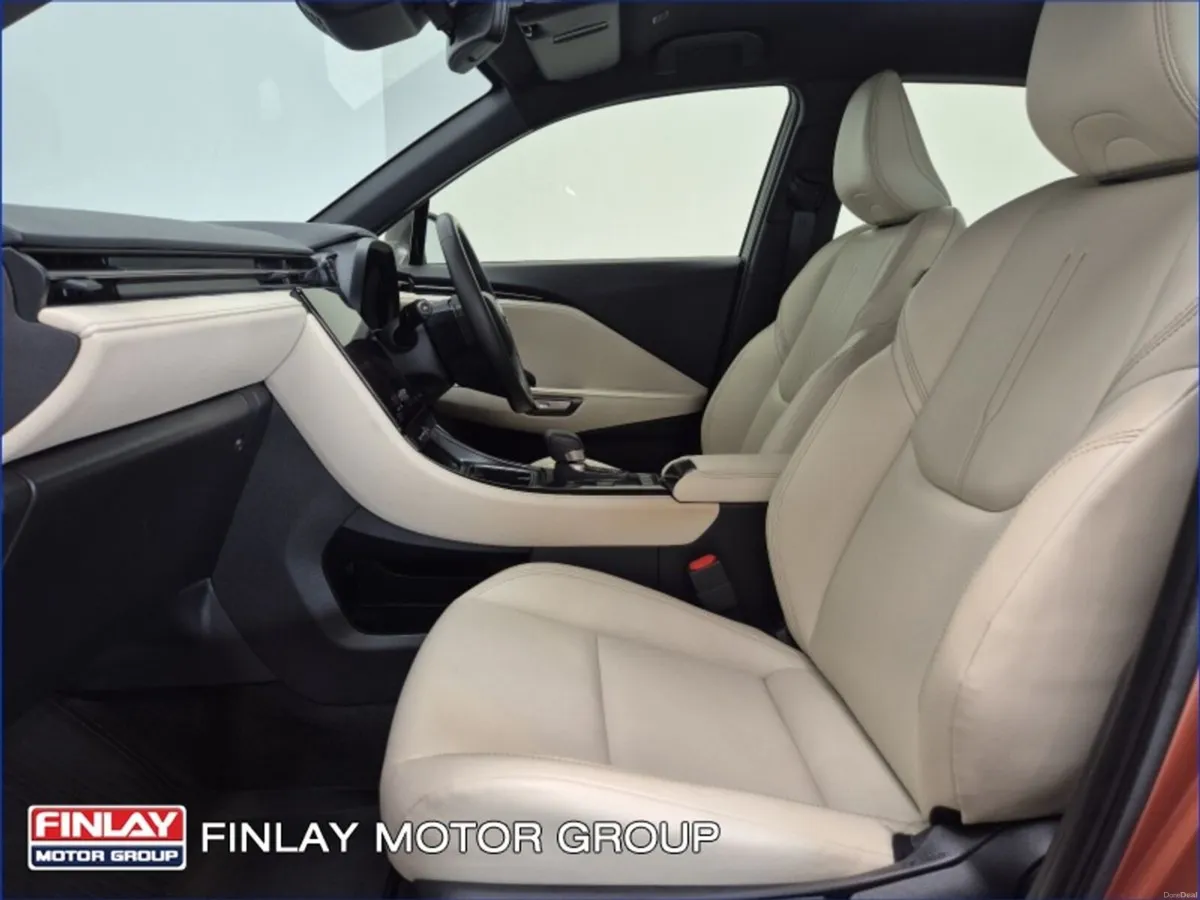 Lexus LBX LBX ELEGANT 4DR AUTO - Sonic Copper - Image 4