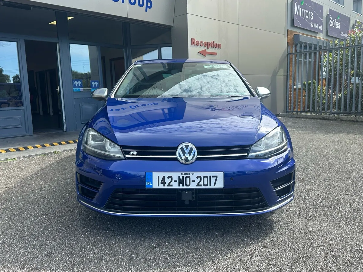 Volkswagen Golf R 2.0Tsi 4 Motion - Image 4