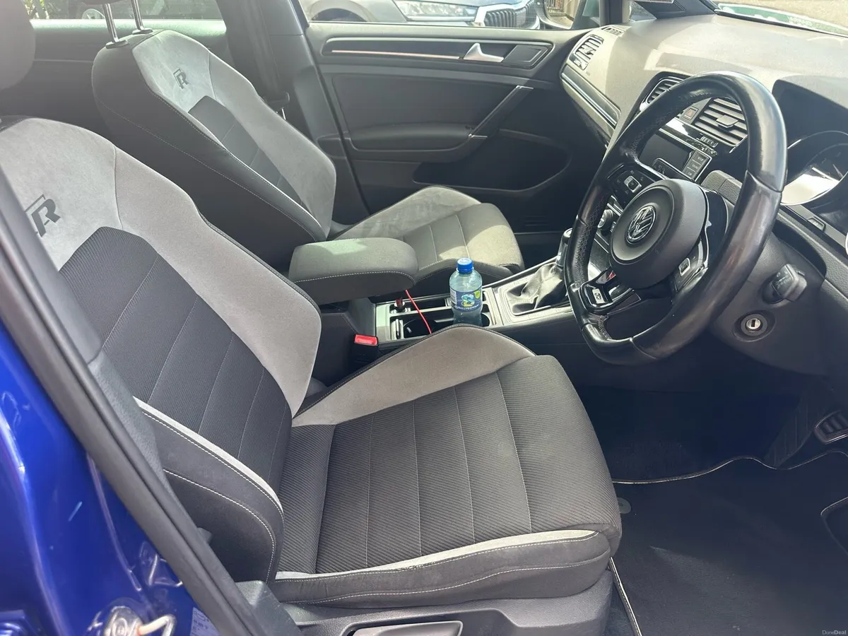 Volkswagen Golf R 2.0Tsi 4 Motion - Image 6