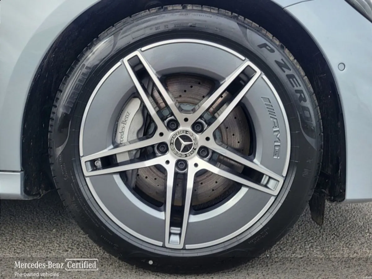 Mercedes-Benz E-Class E220d AMG Line Plus AUTO - Image 5