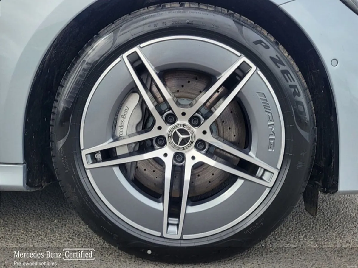 Mercedes-Benz E-Class E220d AMG Line Plus AUTO - Image 5