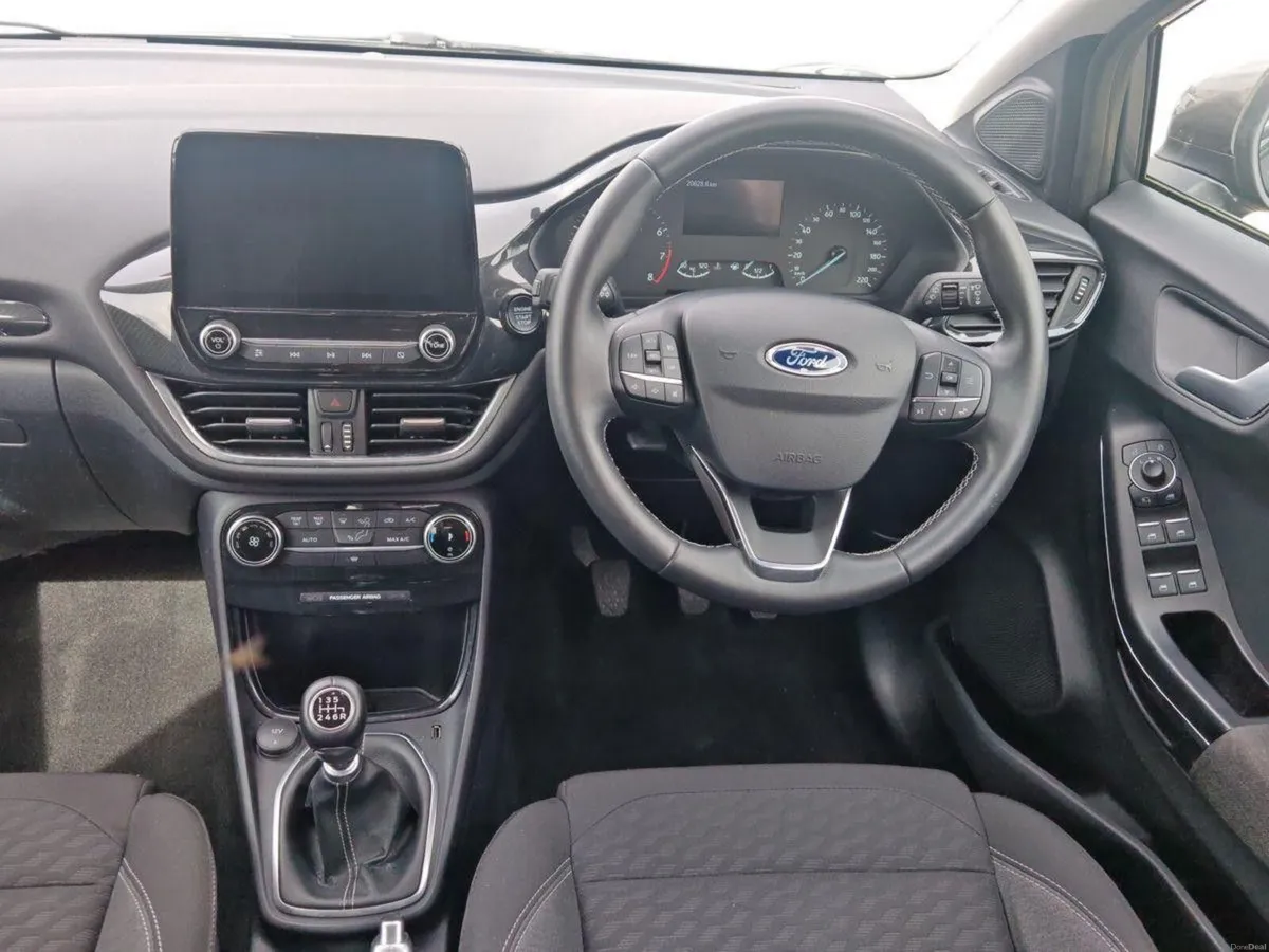 Ford Puma 1.0L EcoBoost Hybrid 125PS Titanium - Image 2