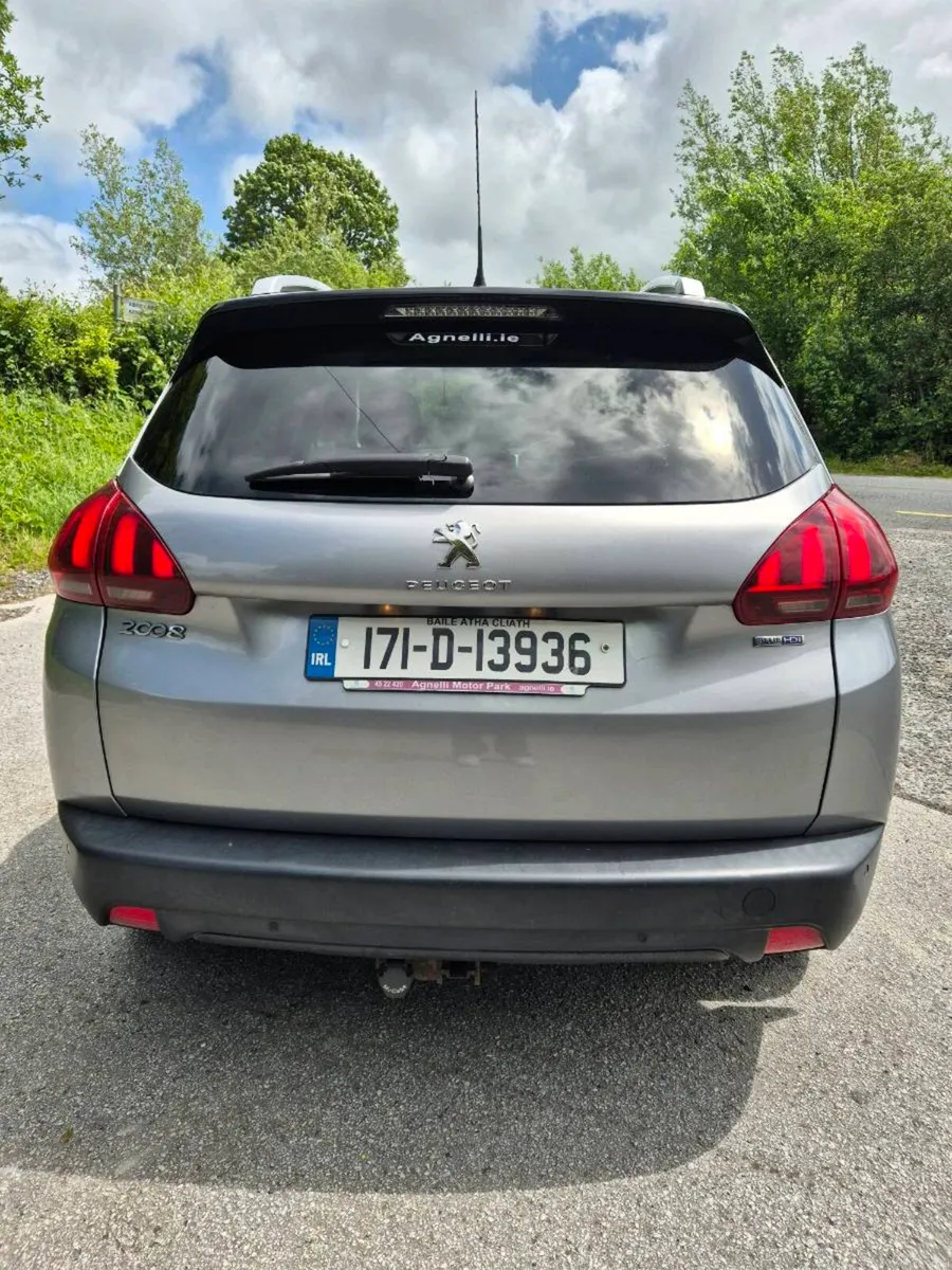 Peugeot 2008 - Image 5