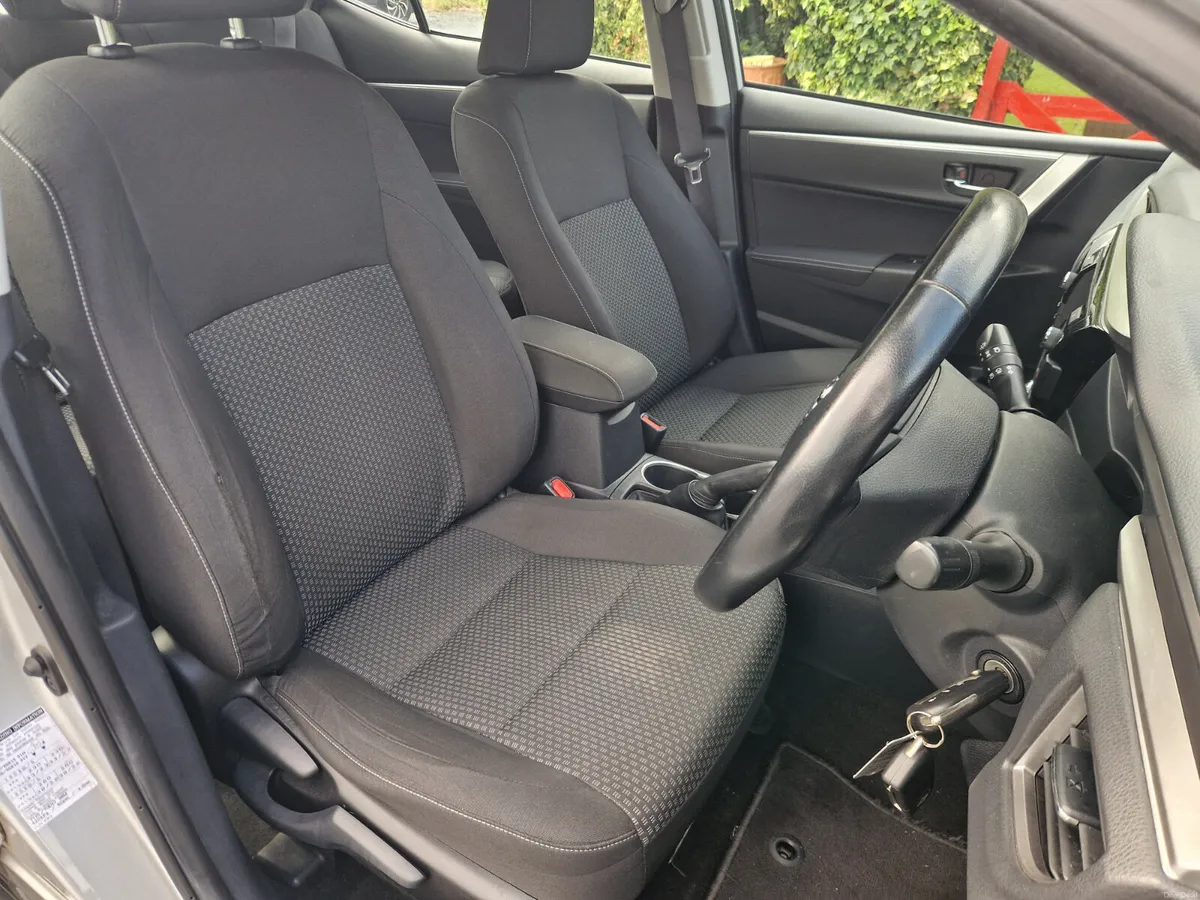Toyota Corolla Luna Petrol 2016 - Image 5