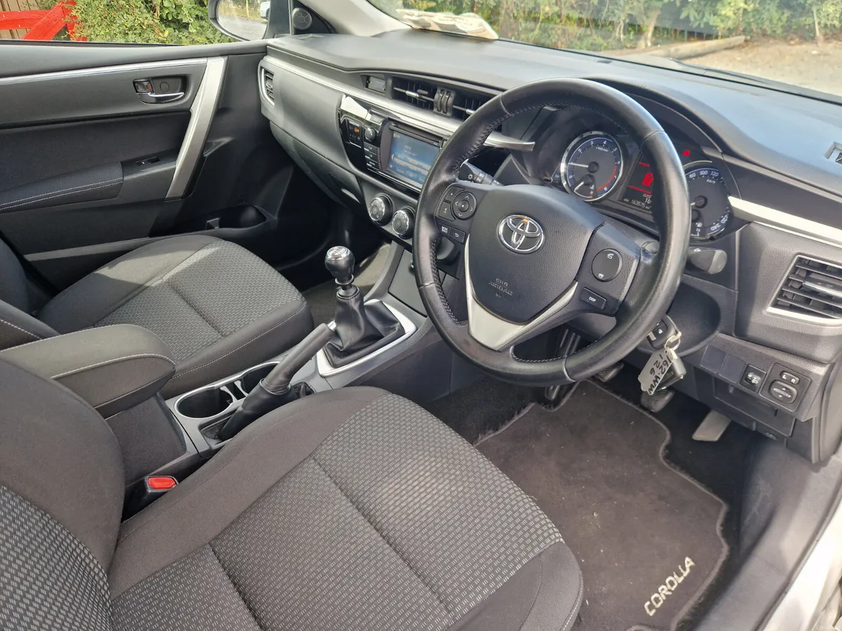Toyota Corolla Luna Petrol 2016 - Image 6
