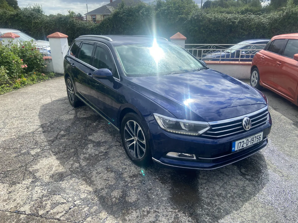 Volkswagen Passat 2017 hi miles - Image 1