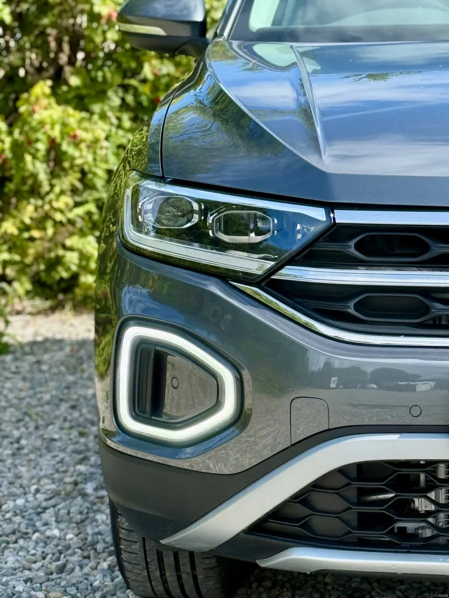 2023 Volkswagen T-Roc Style 1.5 TSI 150HP DSG Auto - Image 5
