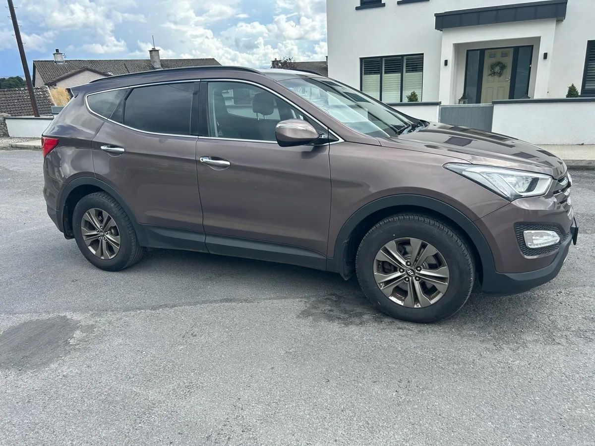 2014 Hyundia Santa FE 7 seather NCT 03,27 - Image 1