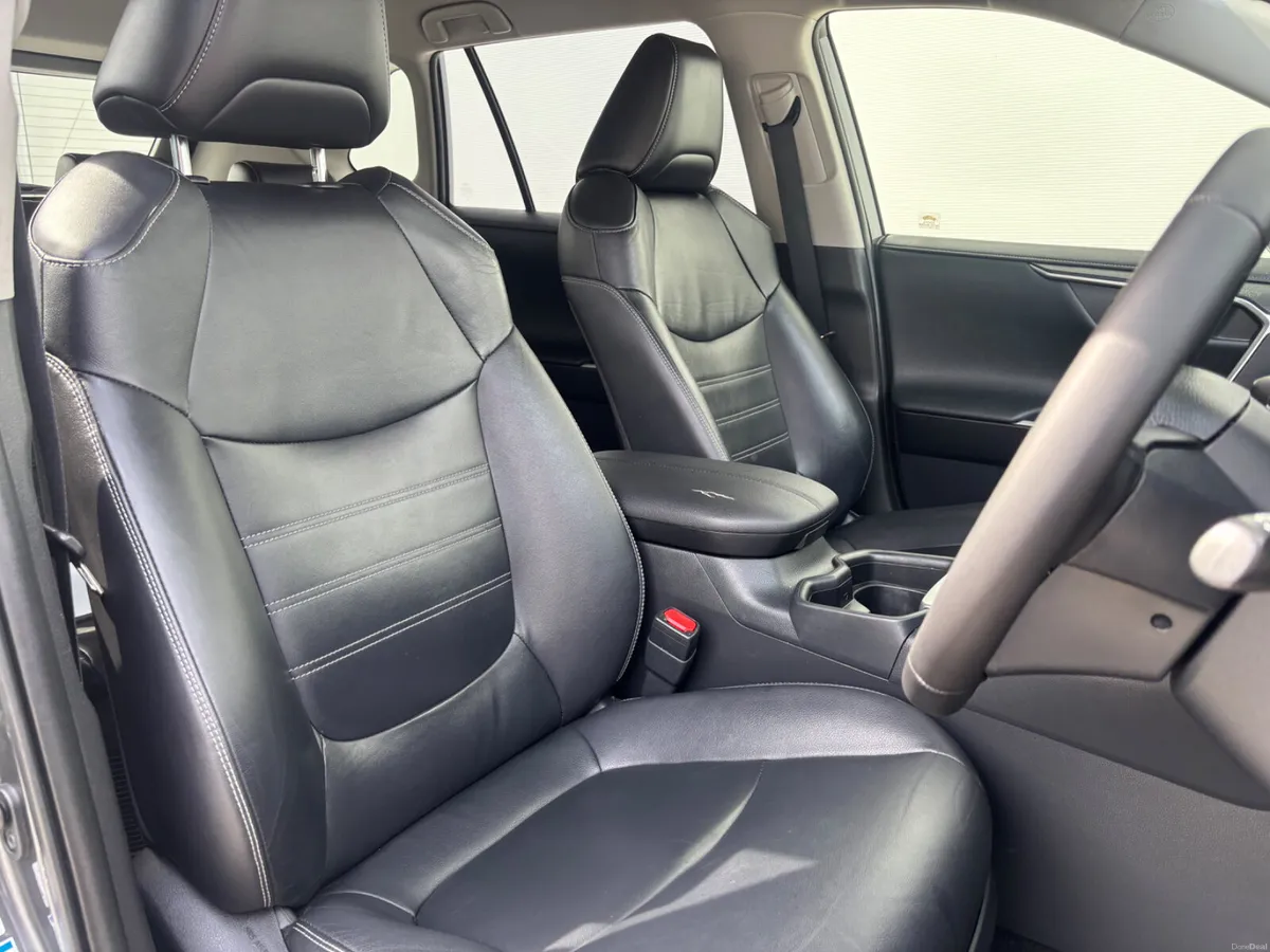 2019 TOYOTA RAV4 EXCEL 2.5i HYBRID AWD NCT - Image 5