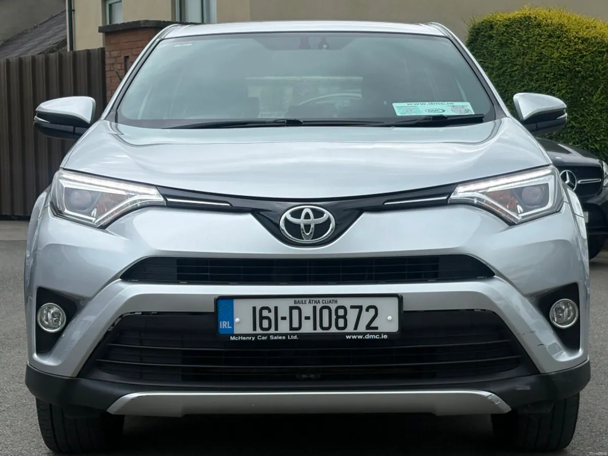 Toyota RAV4 RAV4 2.0d D4D Luna Sport 4DR - Image 2