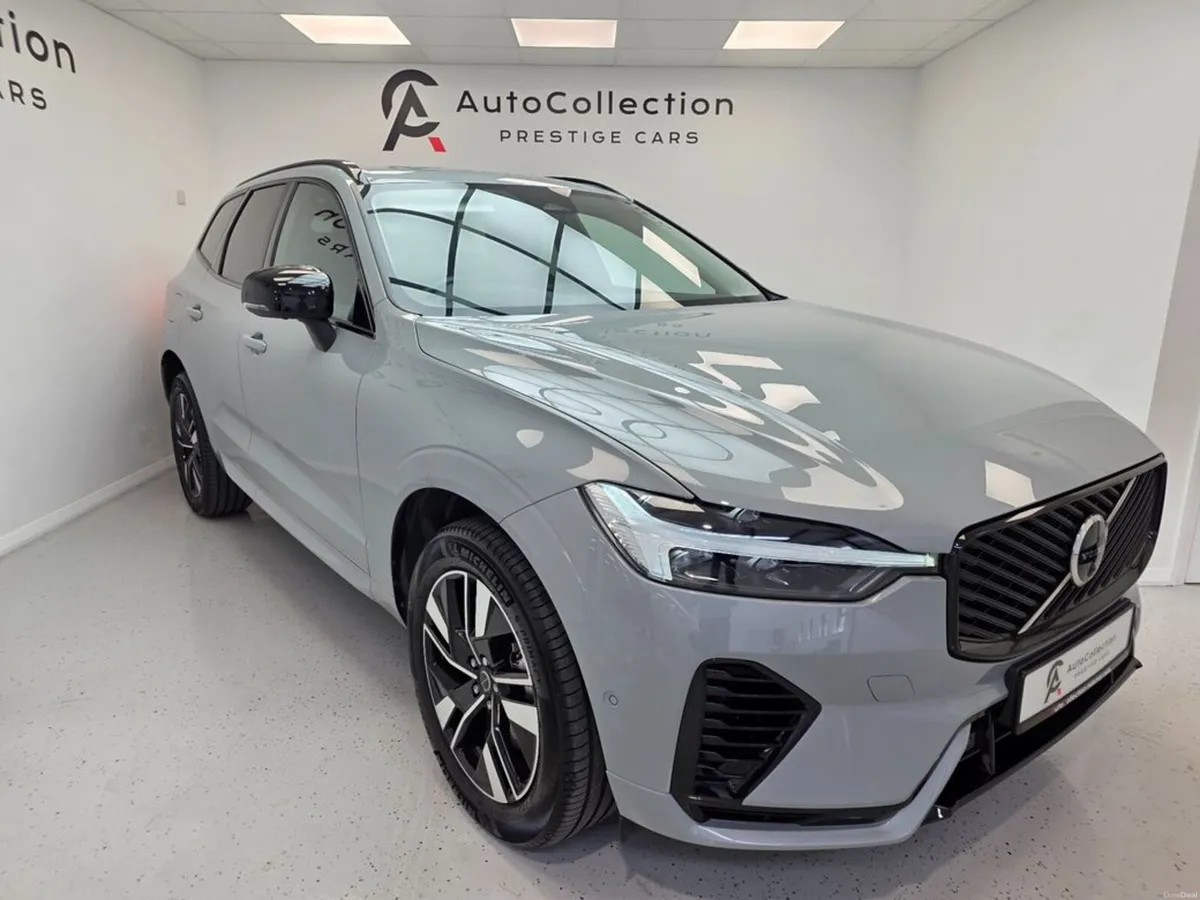 Volvo XC60 **252 FACELIFT MODEL**PLUS DARK T6 RECH - Image 1