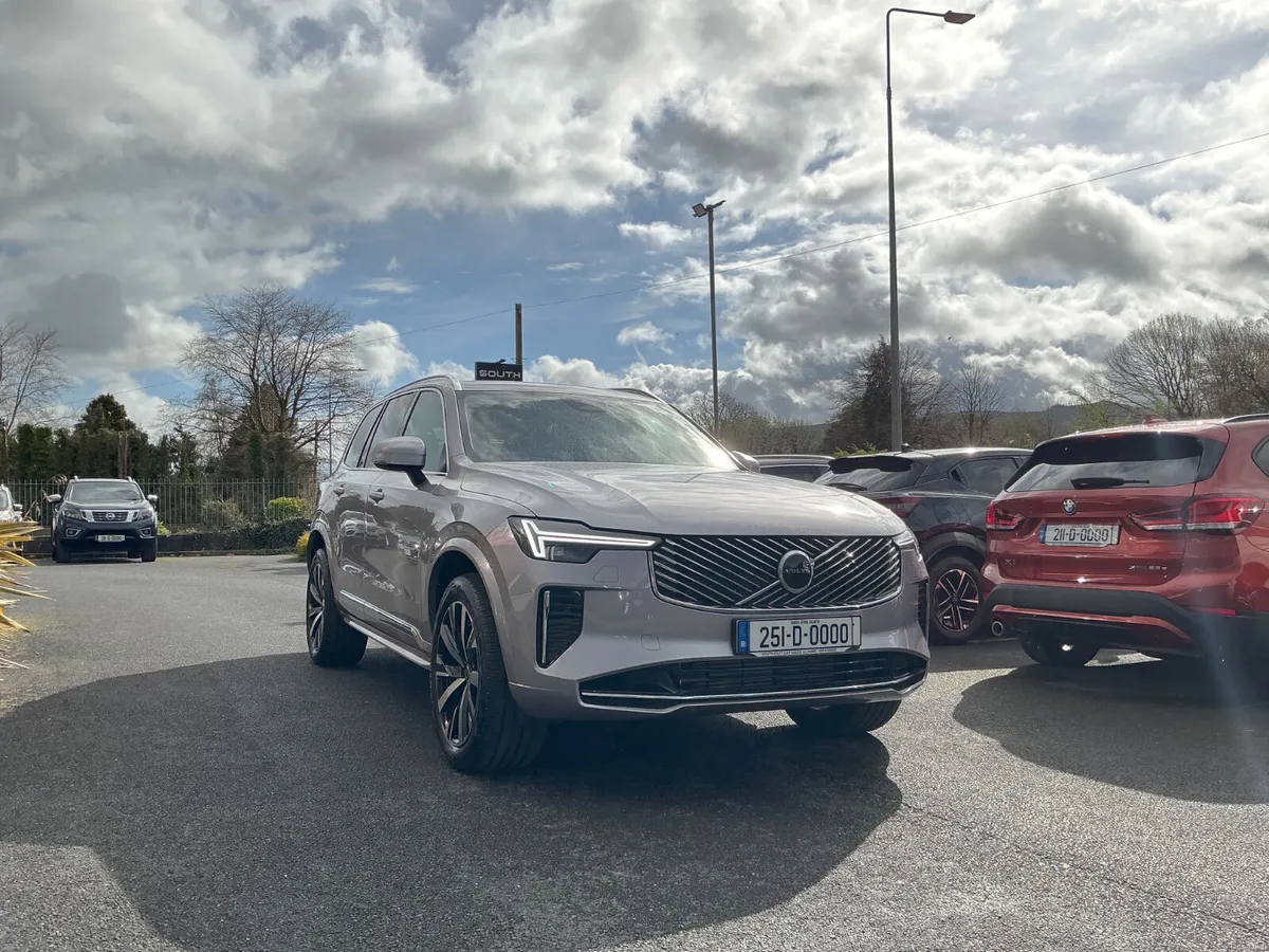Volvo XC90 2025 - Image 5