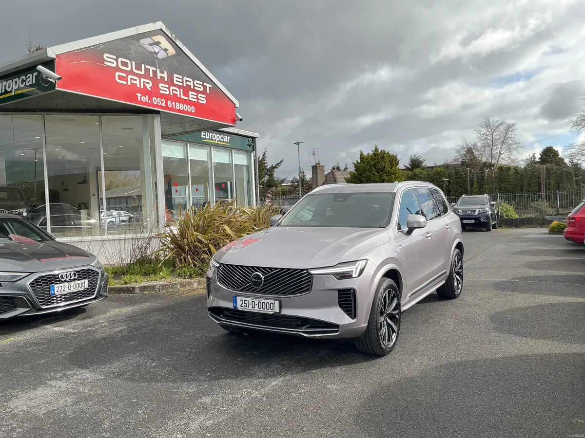 Volvo XC90 2025 - Image 1