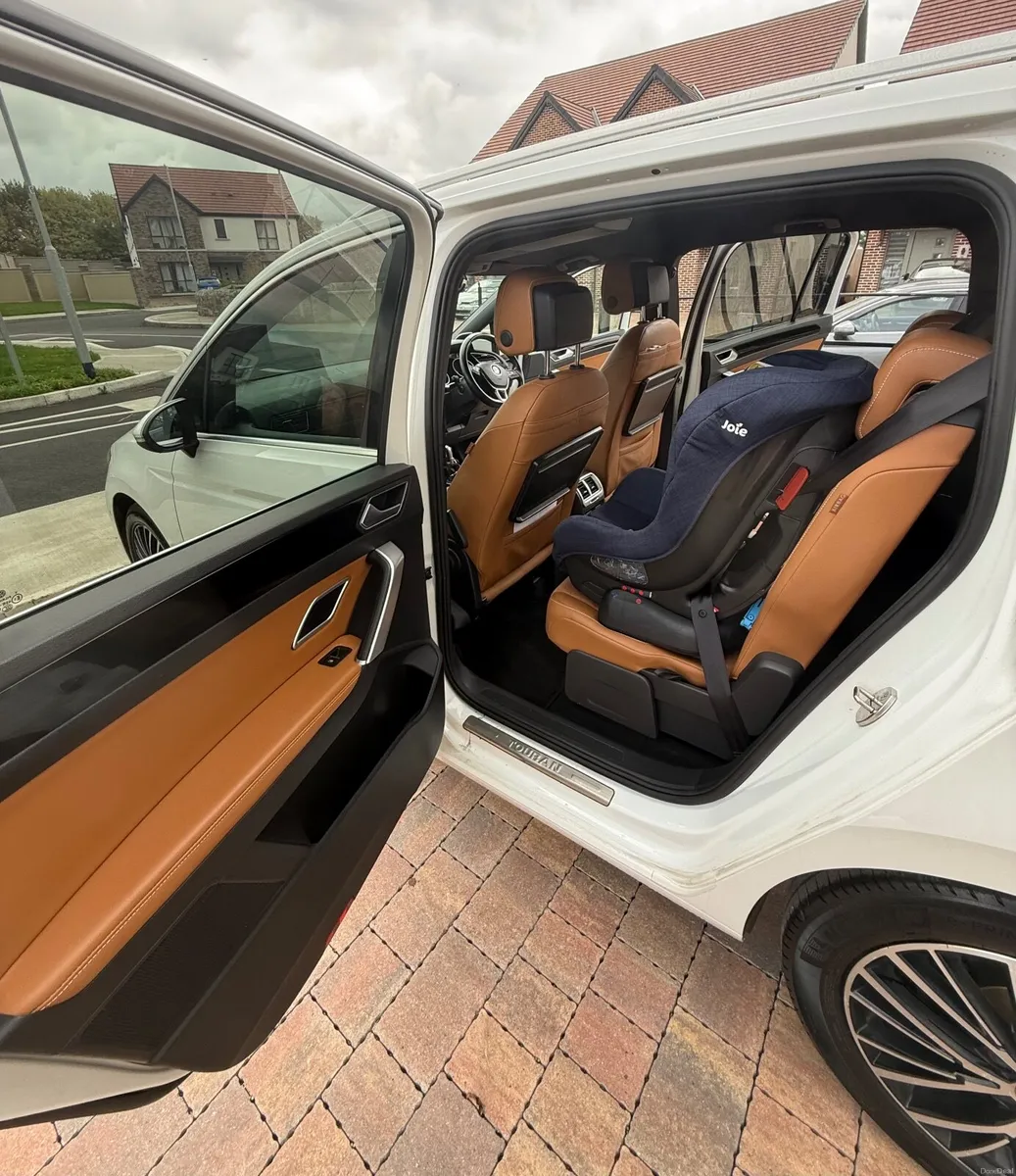 Volkswagen Touran 2017 - Image 6