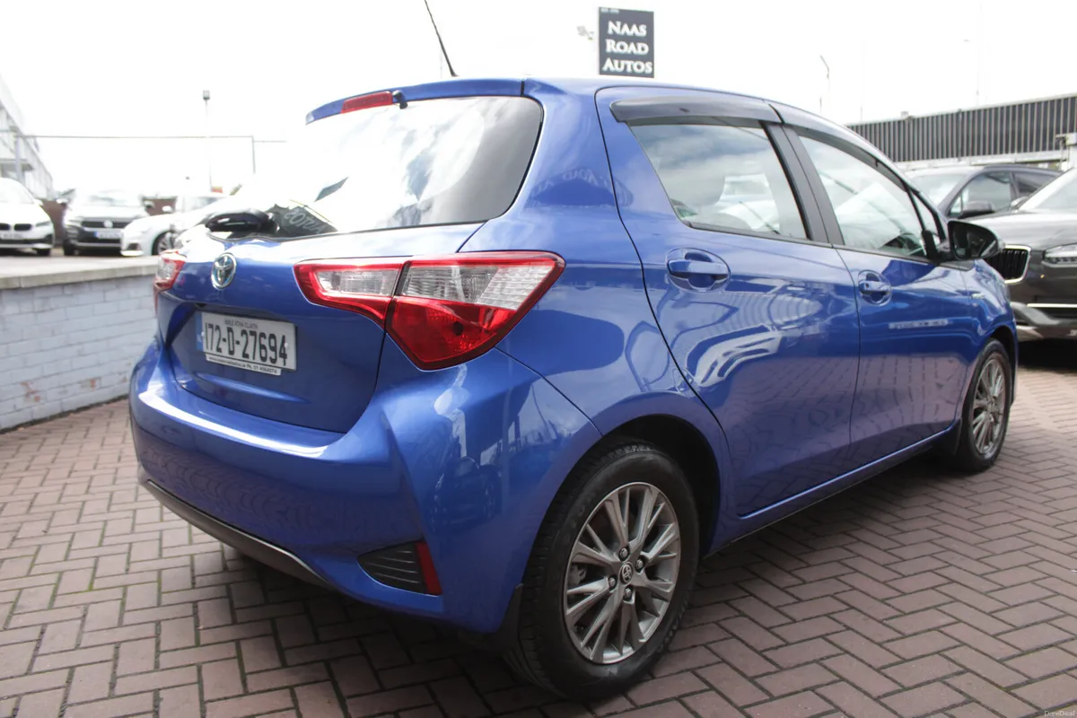 1.5 PETROL HYBRID ICON TECH 5DR HATCHBACK AUTO // - Image 4