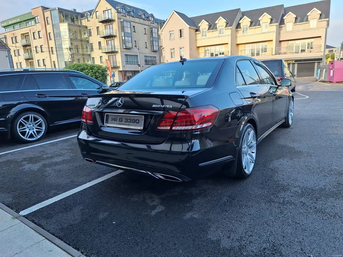 Mercedes-Benz E-Class 2014 - Image 4