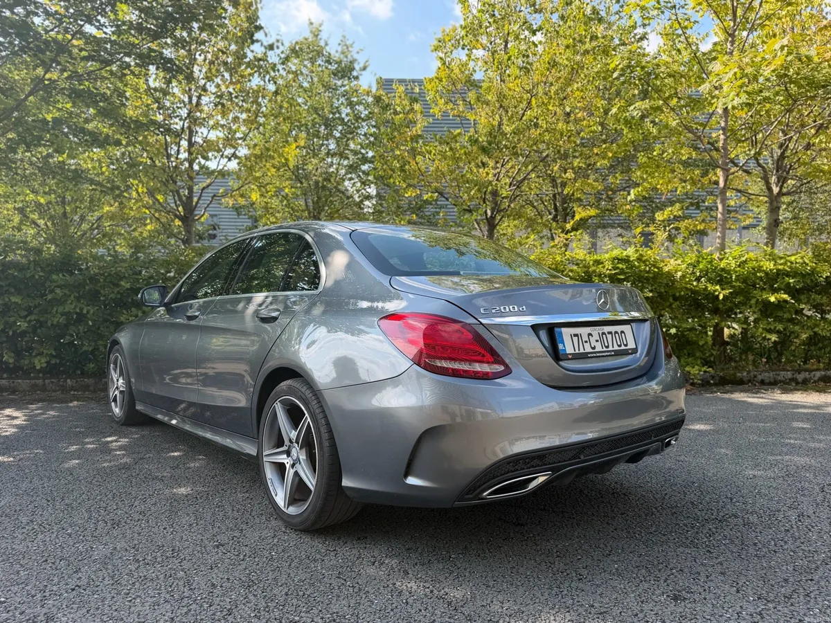 MERCEDES BENZ C200 - Image 2