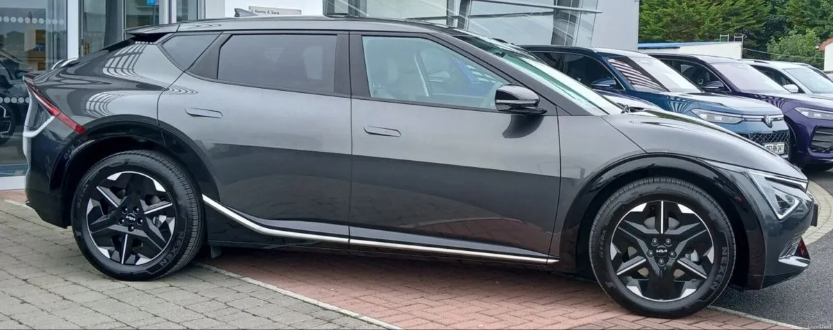 Kia EV6 Earth **84 kWh, 229 HP, HEATED FRONT SEATS - Image 2