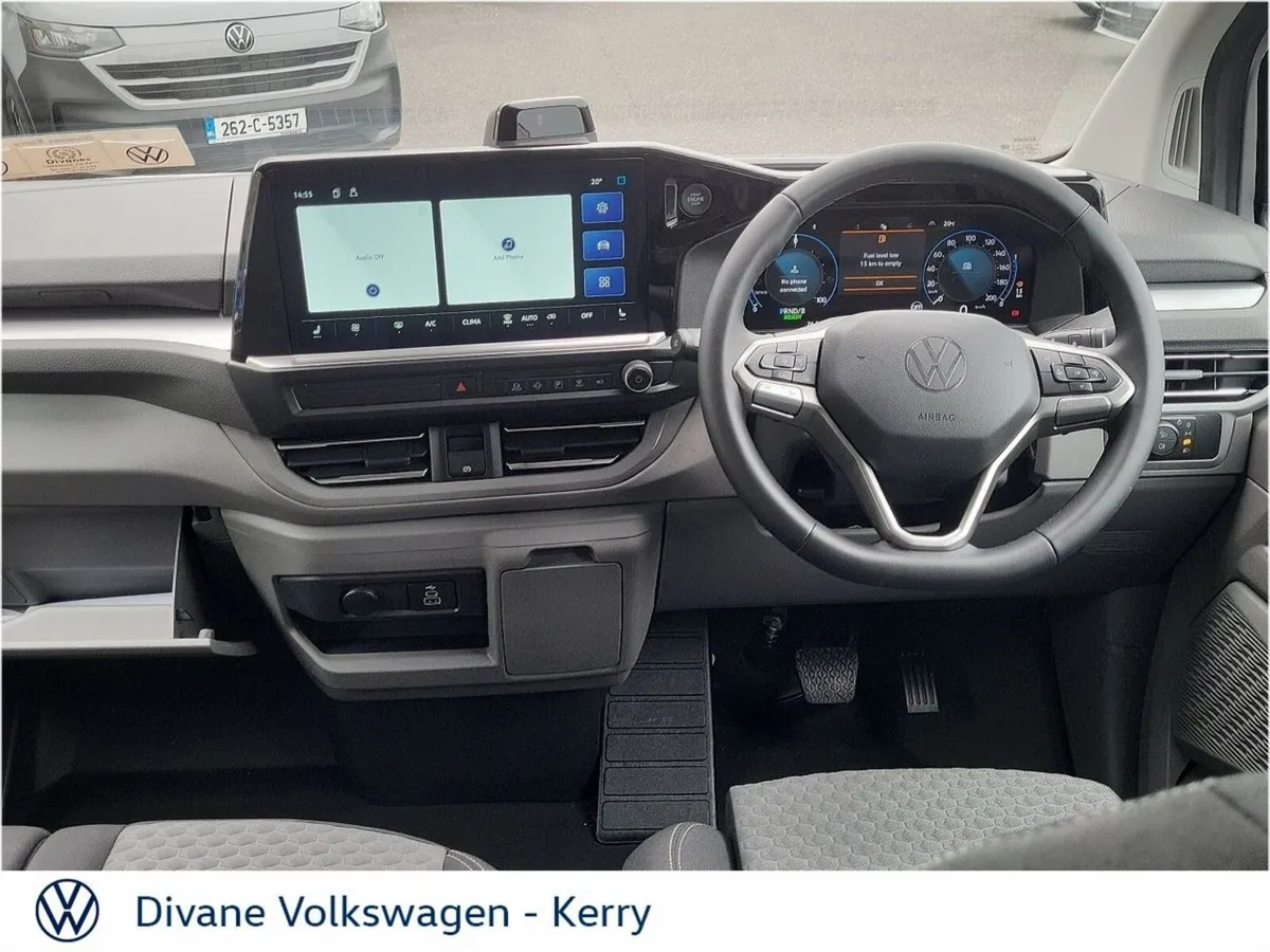 Volkswagen Caravelle PHEV 9 SEATER LIFE LWB AUTOMA - Image 2