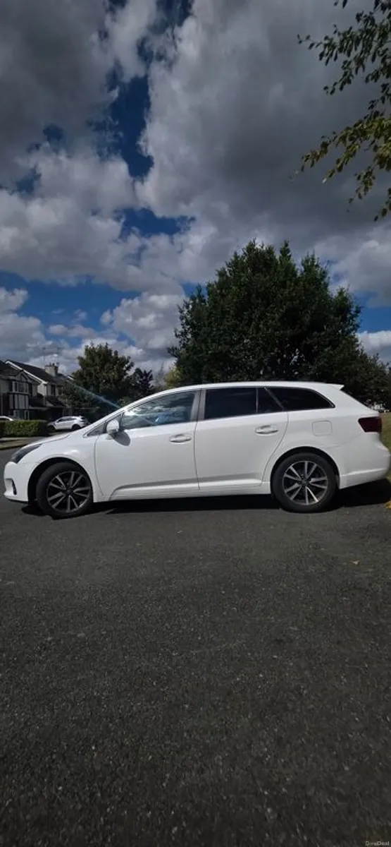 2014 Toyota Avensis - Image 3