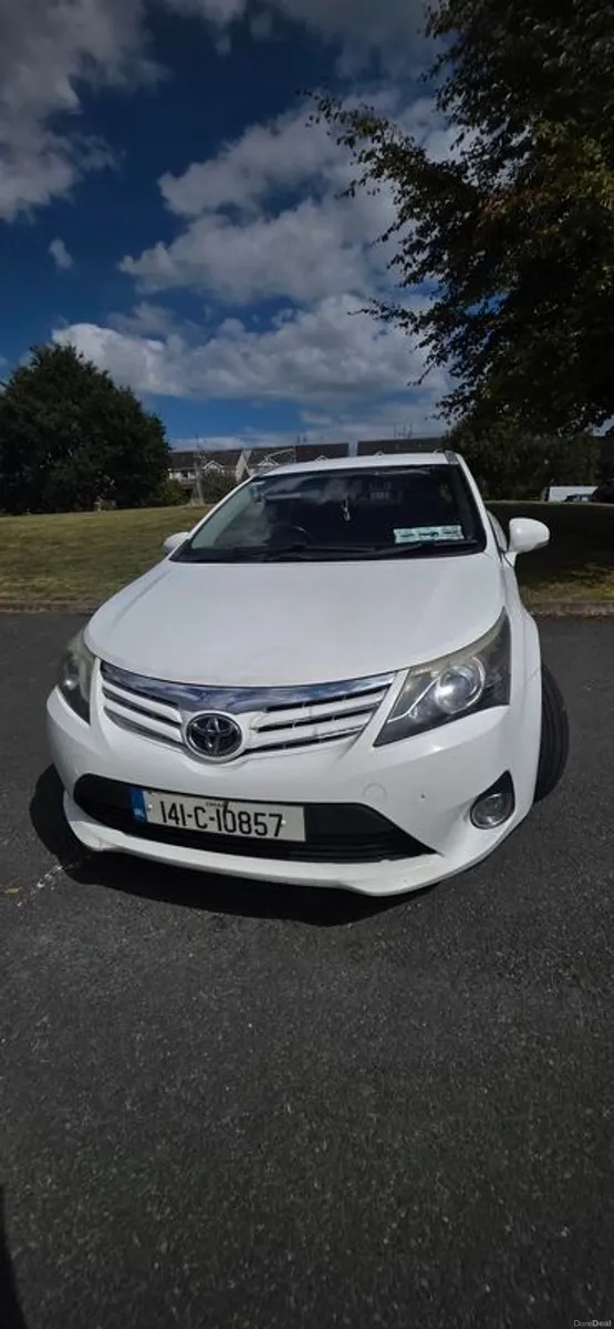 2014 Toyota Avensis - Image 1
