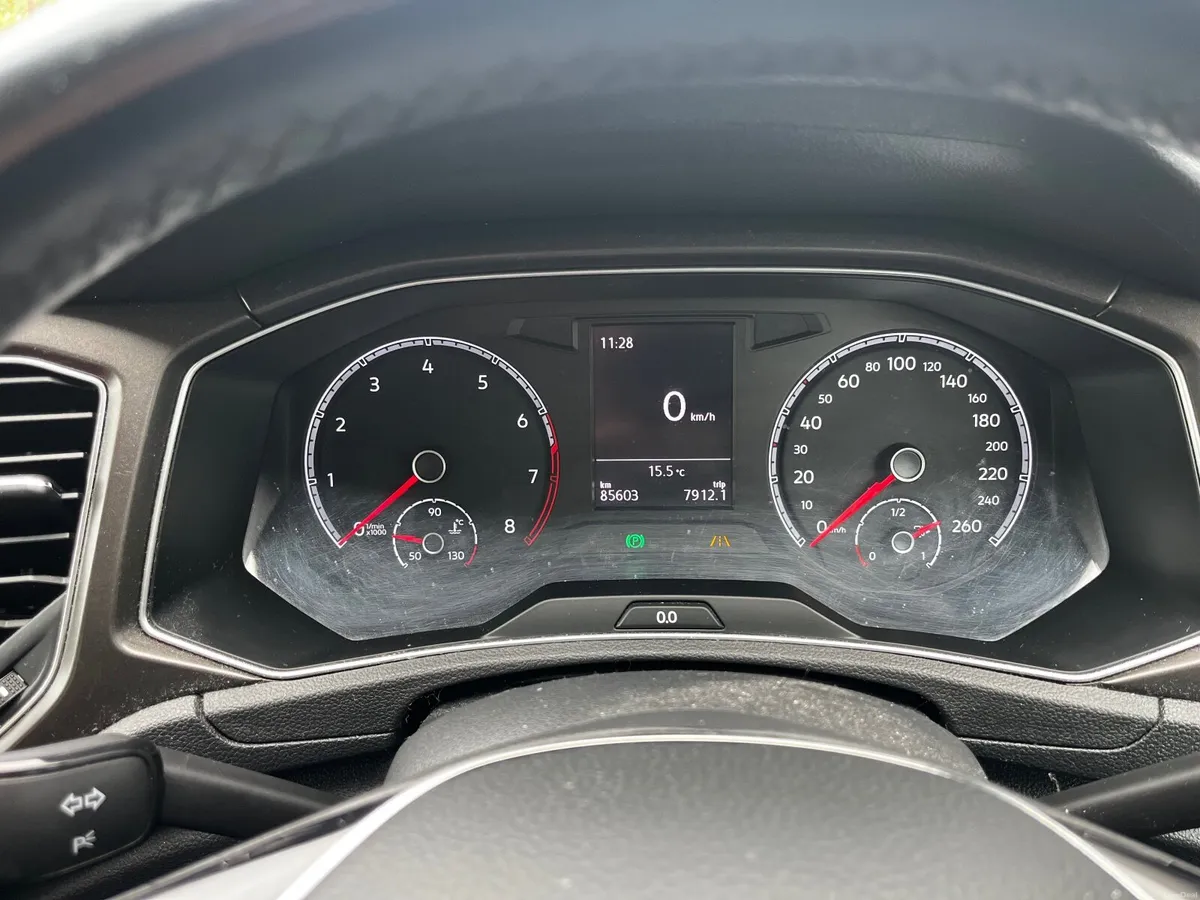 Volkswagen T-Roc 2018 - Image 3
