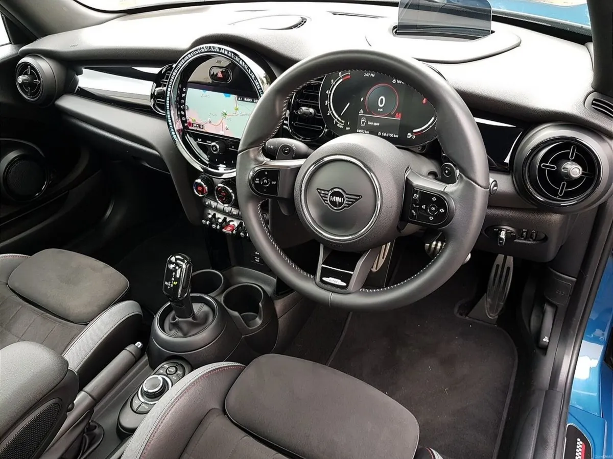 Mini Cooper Sport Premium Plus - Image 6