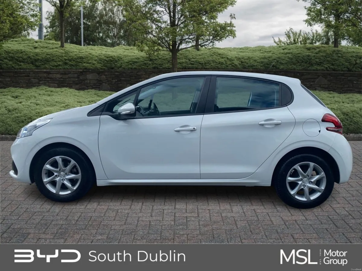Peugeot 208 1.2 PureTech Active - Image 6