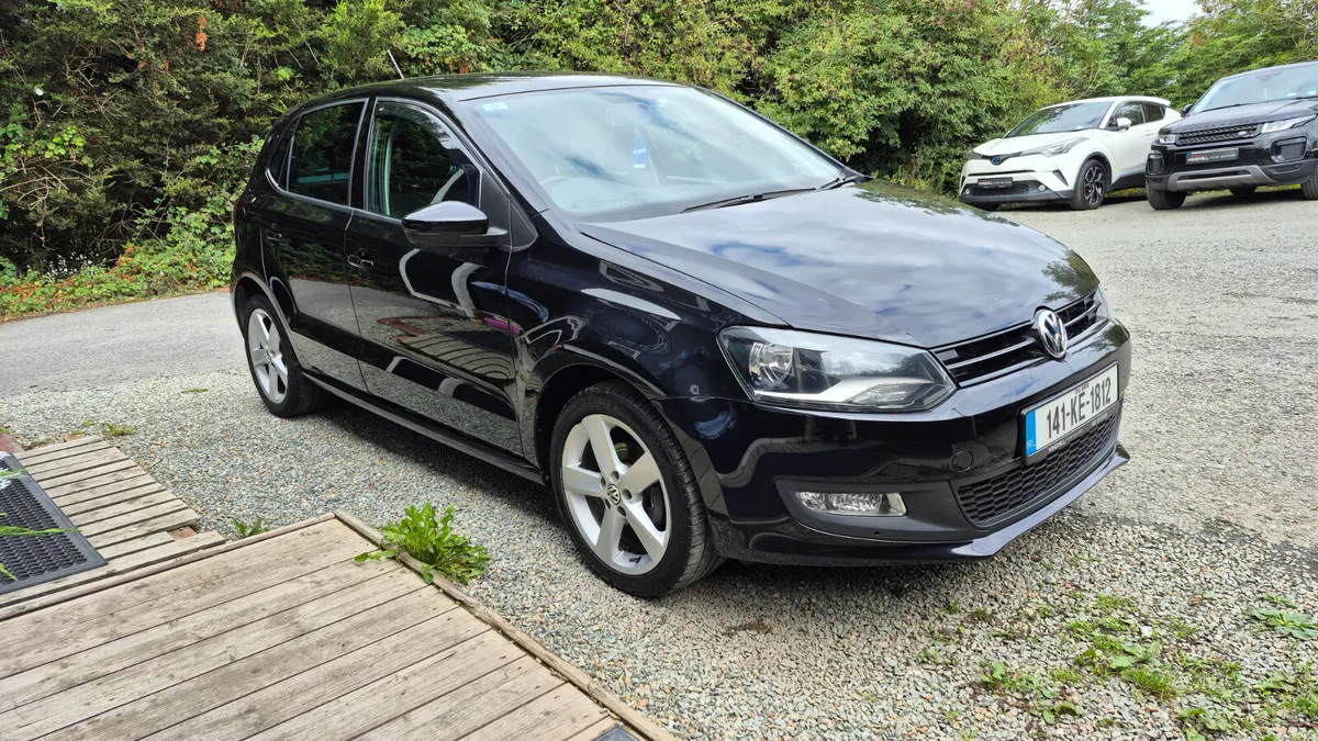 Volkswagen Polo Manual 2014 - Image 2