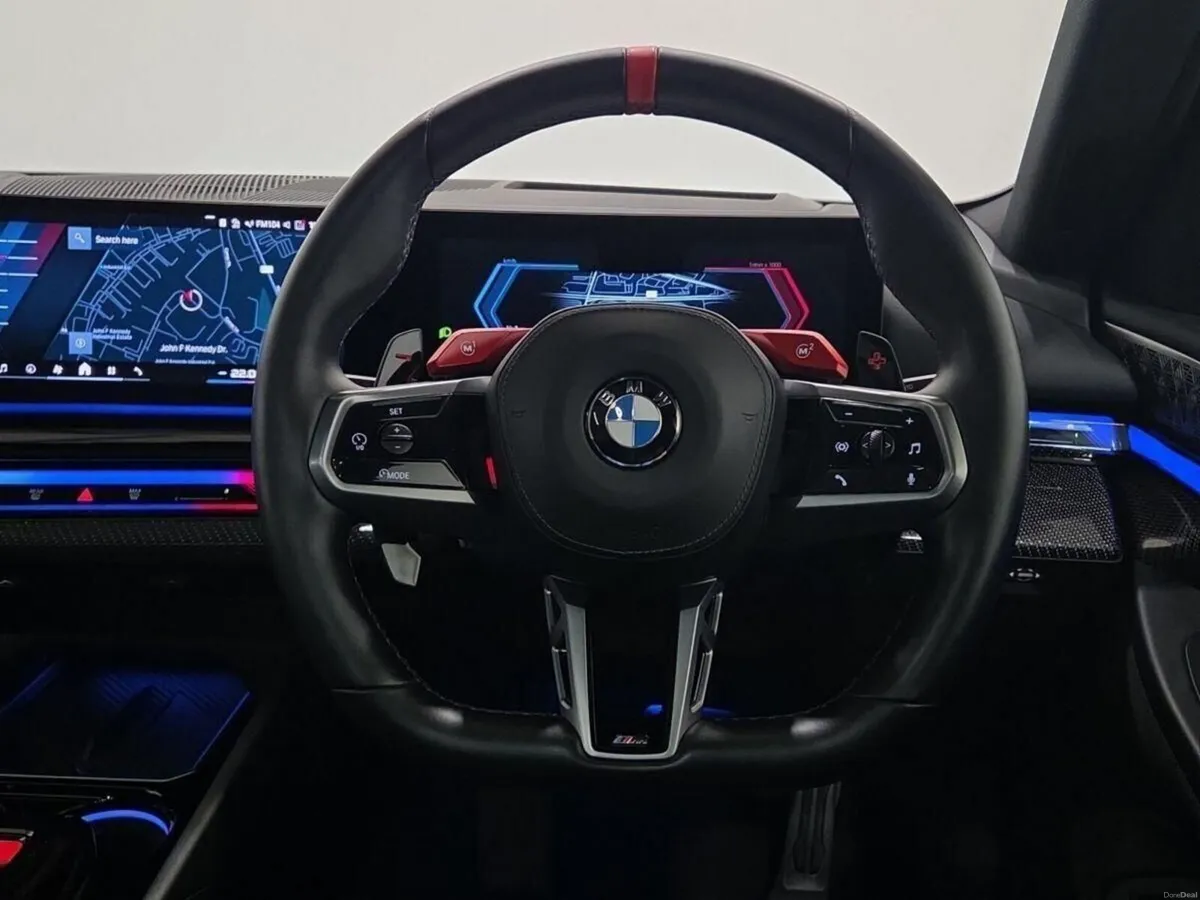 BMW M5 Saloon - Image 5