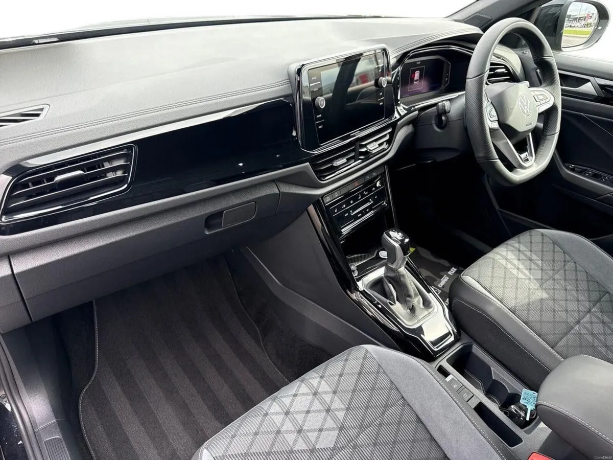 Volkswagen T-Roc T-ROC R-Line 75 1.5 TSI D7F 150HP - Image 2