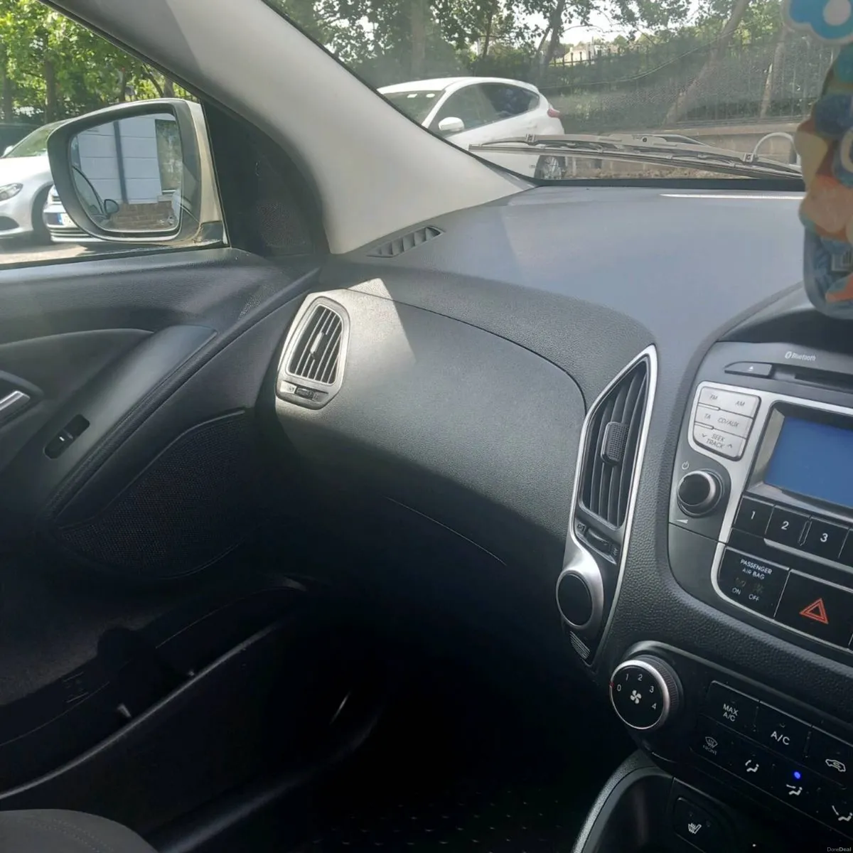 Car - Image 6