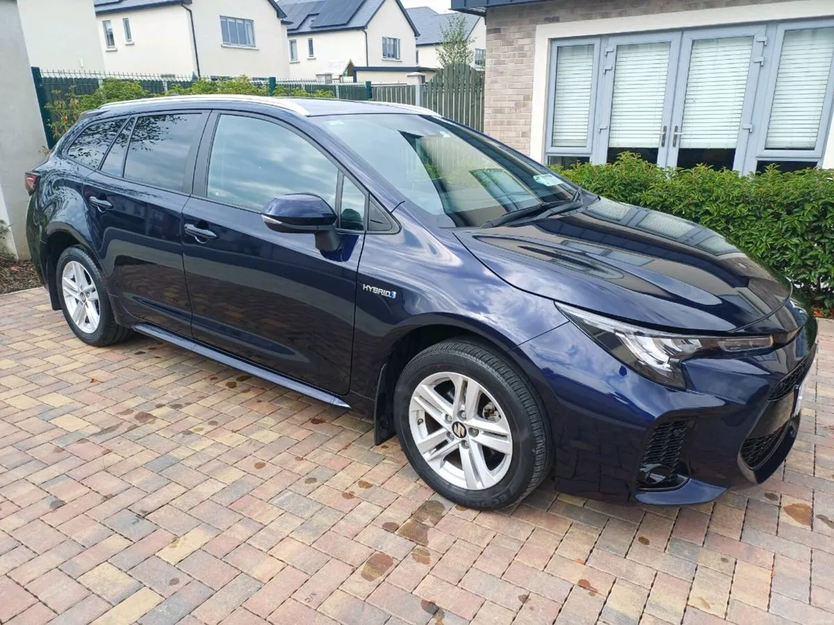 Suzuki Swace Hybrid Estate - Image 2